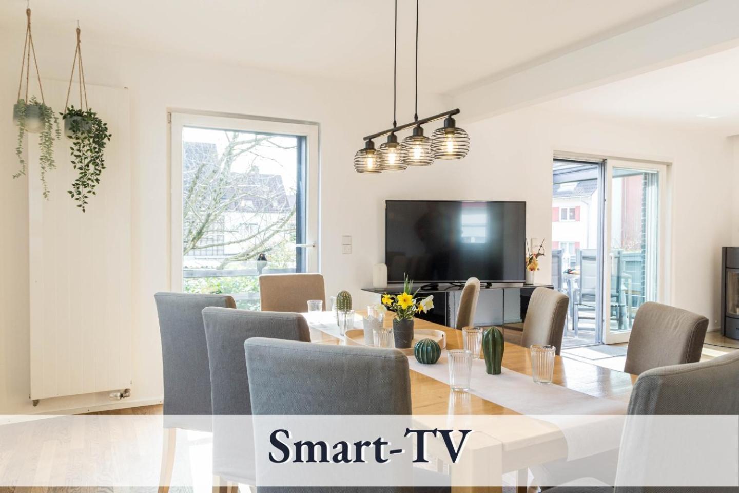 Relaxapartment Fuer Bis Zu 8 Gaeste, Familienfreundlich, Mit Viel Platz Und Garten ราเวนส์บวร์ก ภายนอก รูปภาพ
